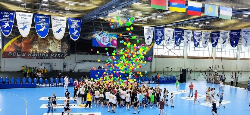 Команды из России и Узбекистана стали лауреатами Детского фестиваля гандбола, завершившегося в Тольятти
